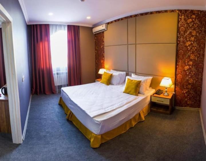Hotel Square Inn Baku Exterior photo